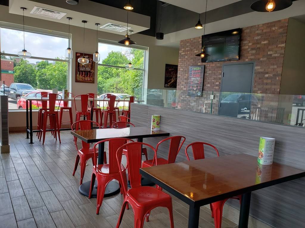 Mucho Burrito Fresh Mexican Grill | restaurant | 223 North Service Rd W, Oakville, ON L6M 2G2, Canada | 9053382002 OR +1 905-338-2002