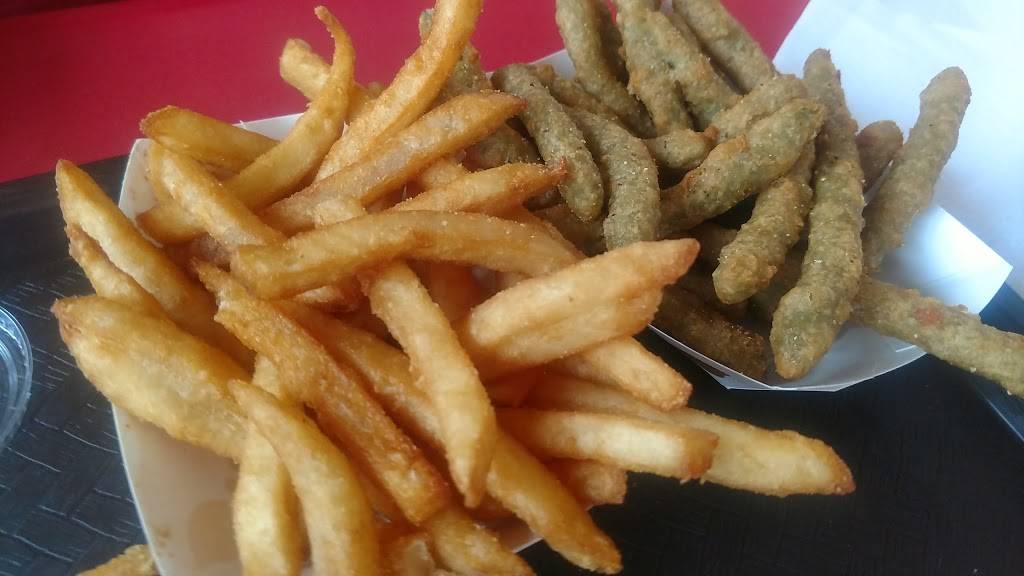 Shepards Drive-In | restaurant | 238 Ripon Rd, Berlin, WI 54923, USA | 9203612171 OR +1 920-361-2171