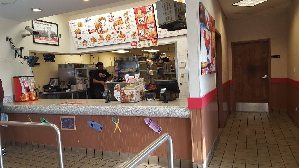 KFC | restaurant | 2801 NE Green Oaks Blvd, Grand Prairie, TX 75050, USA | 8176497617 OR +1 817-649-7617