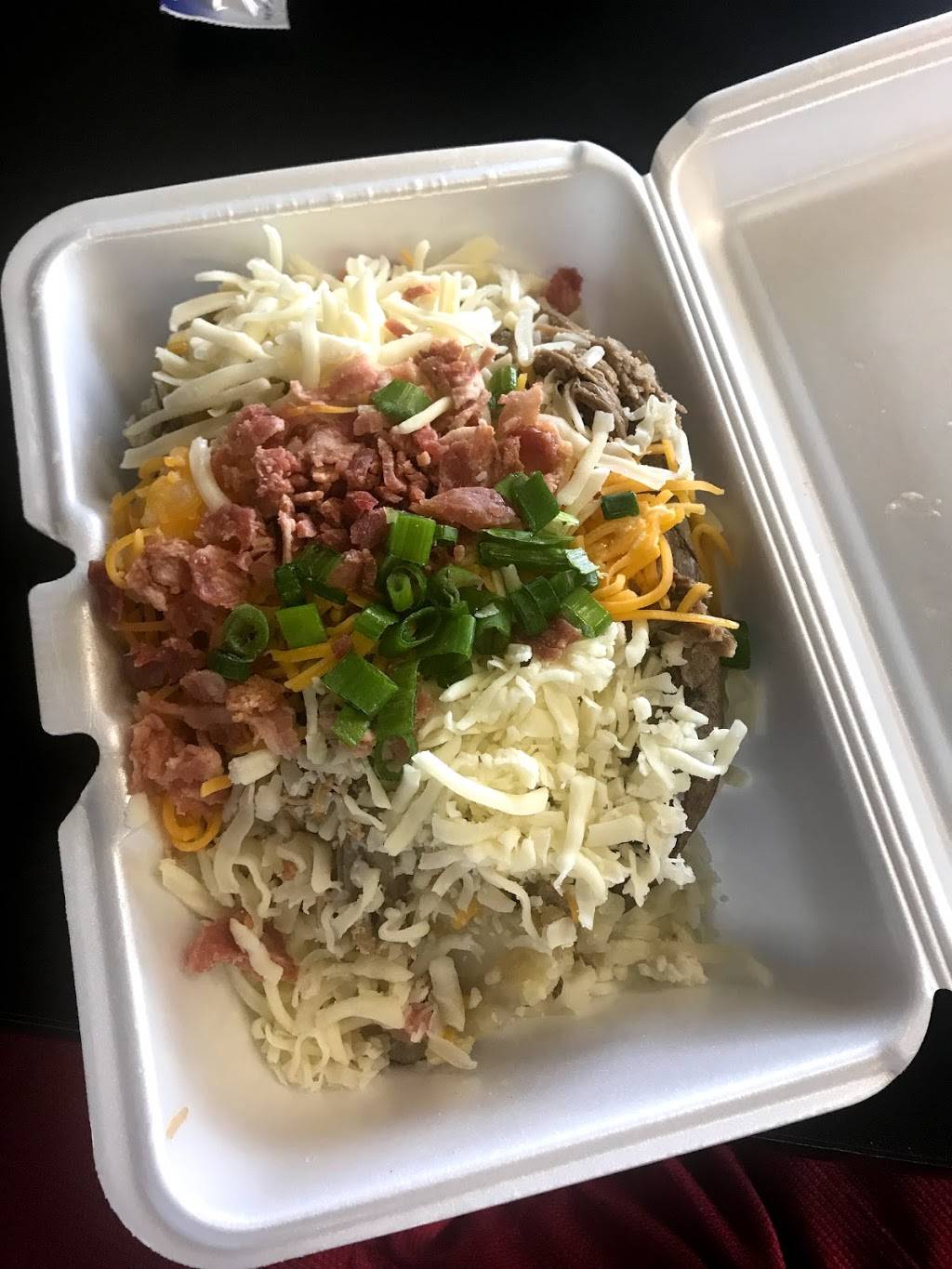 The Spud Spot | restaurant | 1818 Manhattan Blvd #9, Harvey, LA 70058, USA | 5043667783 OR +1 504-366-7783