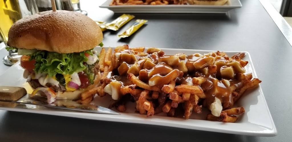 La plank | restaurant | 268 Rue Richelieu, Saint-Jean-sur-Richelieu, QC J3B 6X8, Canada | 5793623332 OR +1 579-362-3332