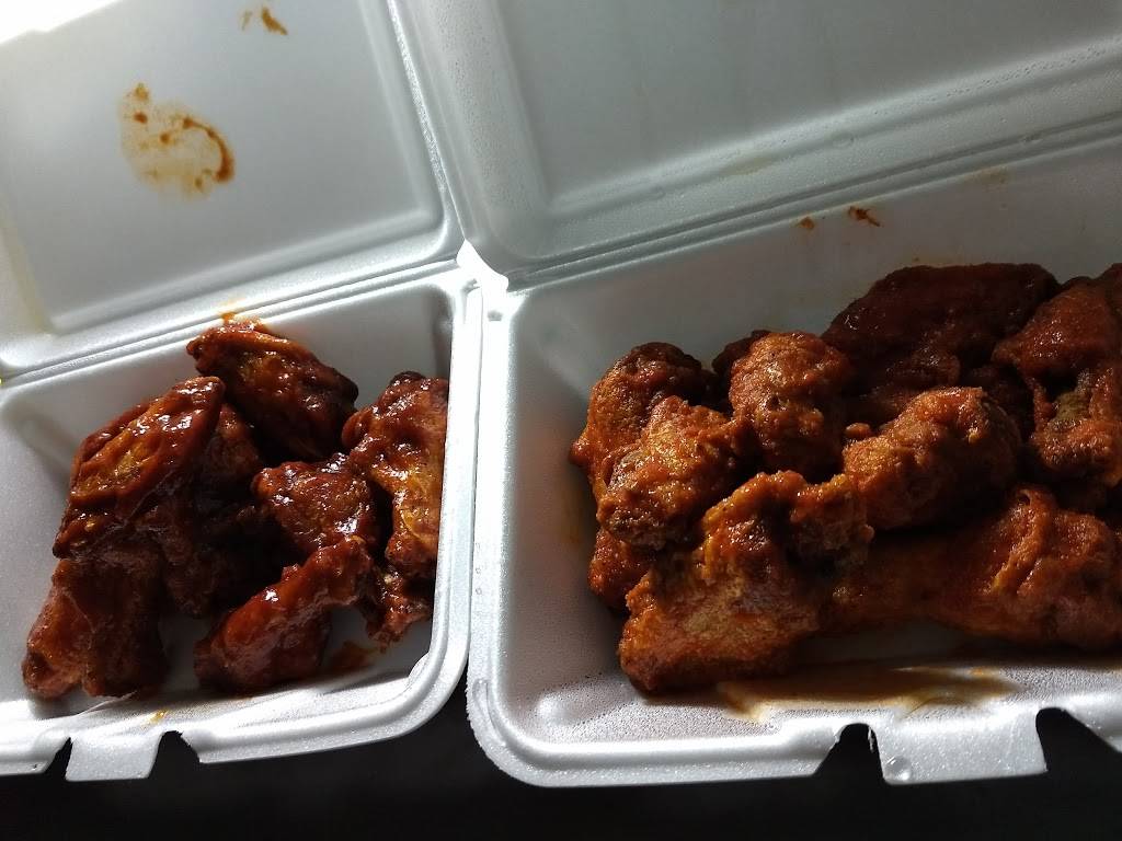 Americas Best Wings | restaurant | 3227 Plaza Dr, Waldorf, MD 20602, USA | 3019321100 OR +1 301-932-1100