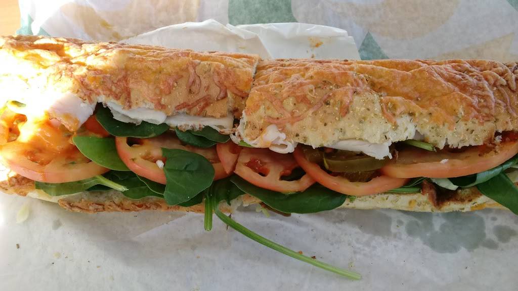 Subway | restaurant | 7800 Long Point Rd, Houston, TX 77055, USA | 7136882022 OR +1 713-688-2022
