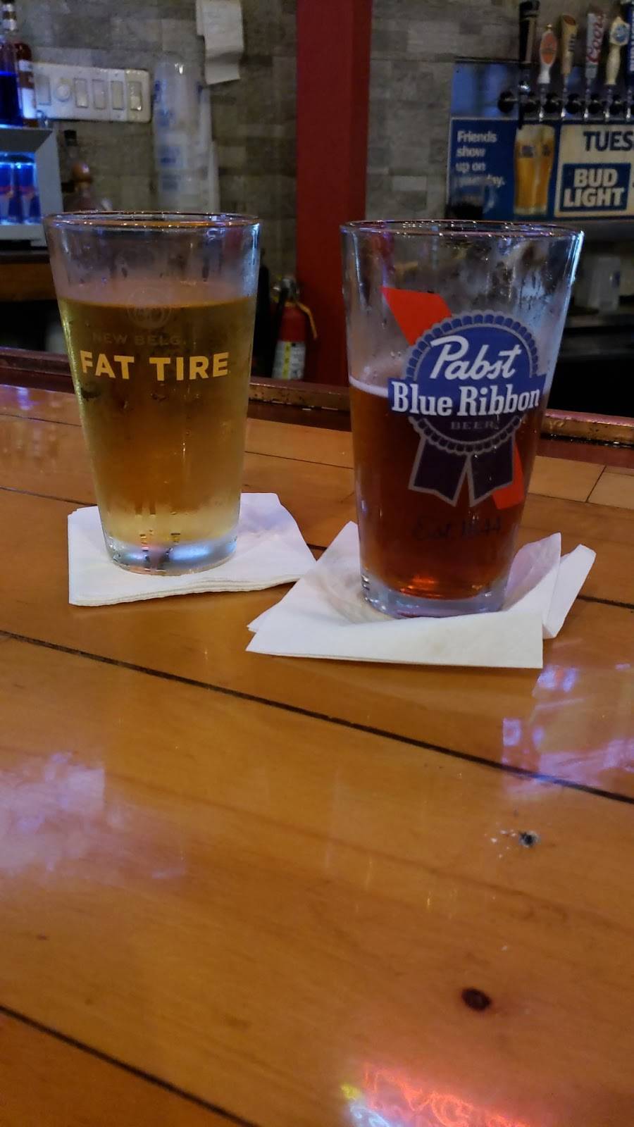 Sidelines Sports Pub | restaurant | 9283 E US Hwy 36, Avon, IN 46123, USA | 3172730199 OR +1 317-273-0199