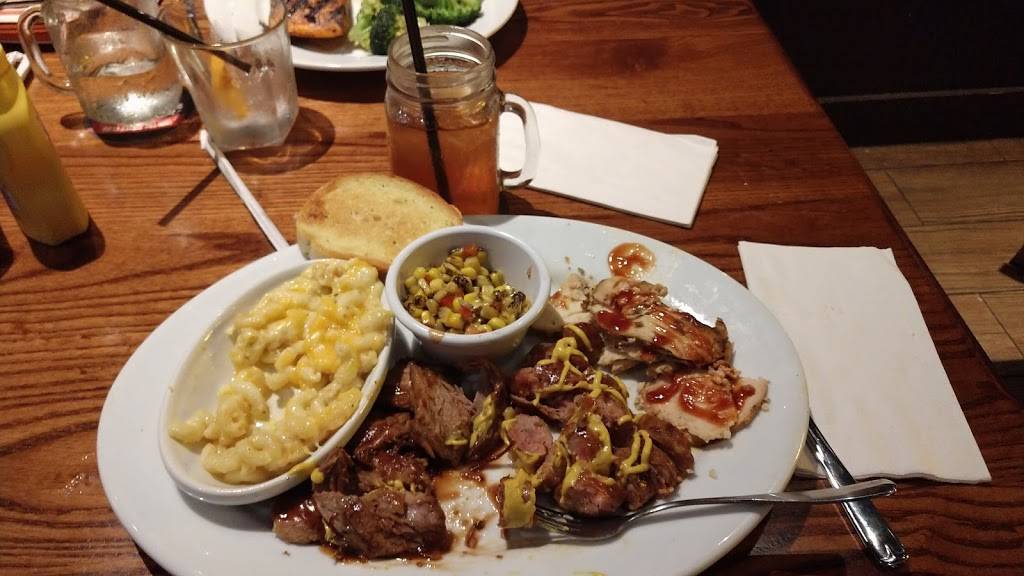 Smokey Bones Bar & Fire Grill | meal takeaway | 5555 Whittlesey Blvd, Columbus, GA 31907, USA | 7063200021 OR +1 706-320-0021