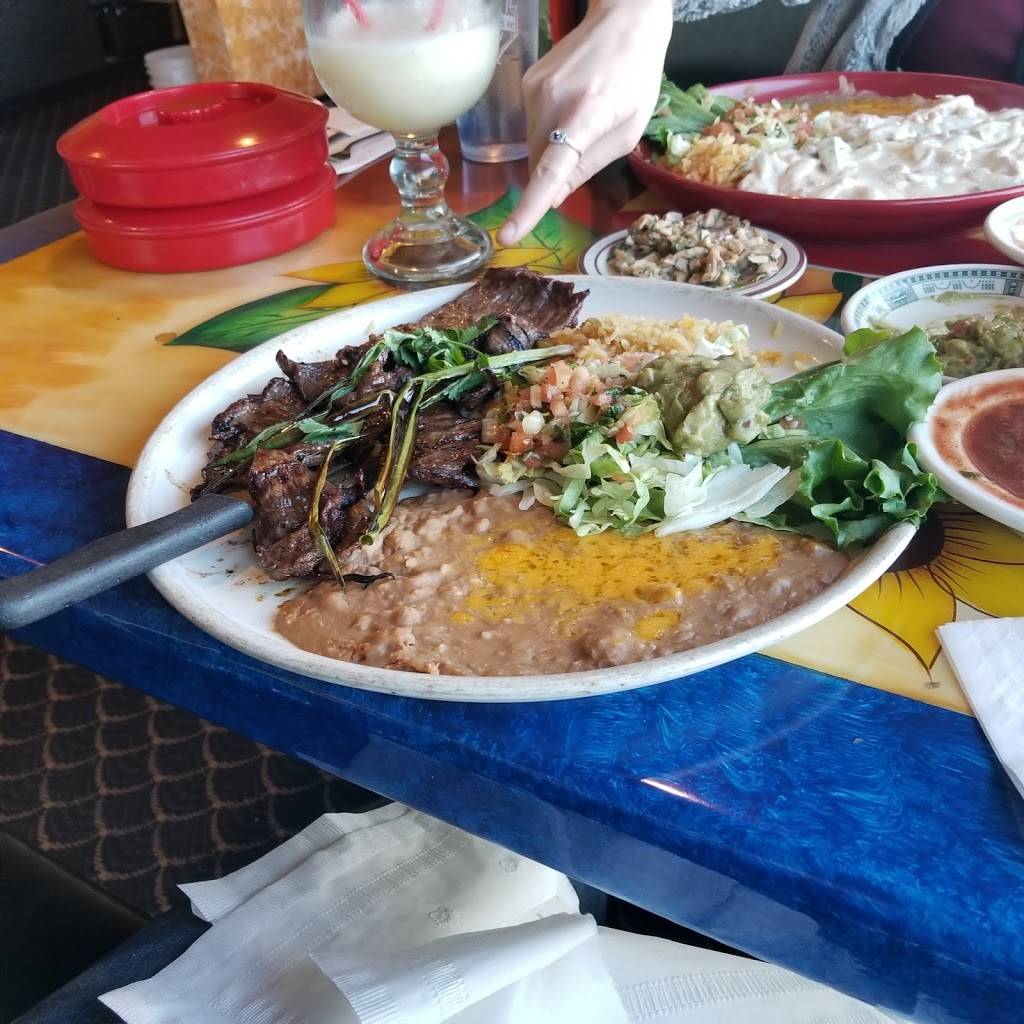 2 Margaritas Family Restaurant | restaurant | 18321 WA-3, Allyn, WA 98524, USA | 3602754010 OR +1 360-275-4010