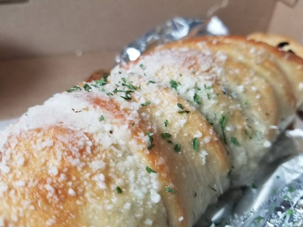 Mamas Pizza III | restaurant | 2228 Old Post Rd # C, Coplay, PA 18037, USA | 6102620707 OR +1 610-262-0707