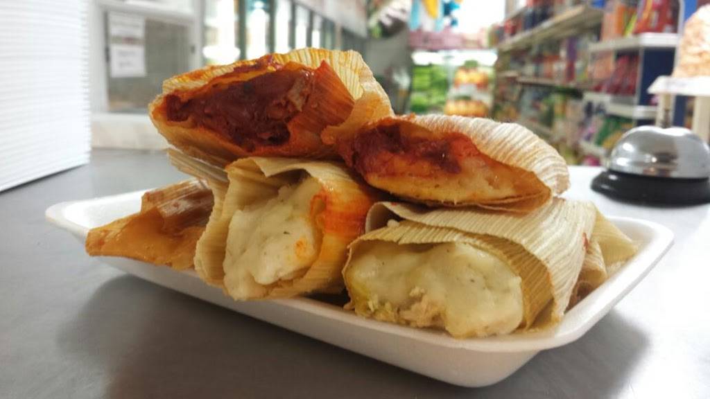 La Union Supermarket | restaurant | 485 Sheridan Rd, Highwood, IL 60040, USA | 8479268340 OR +1 847-926-8340