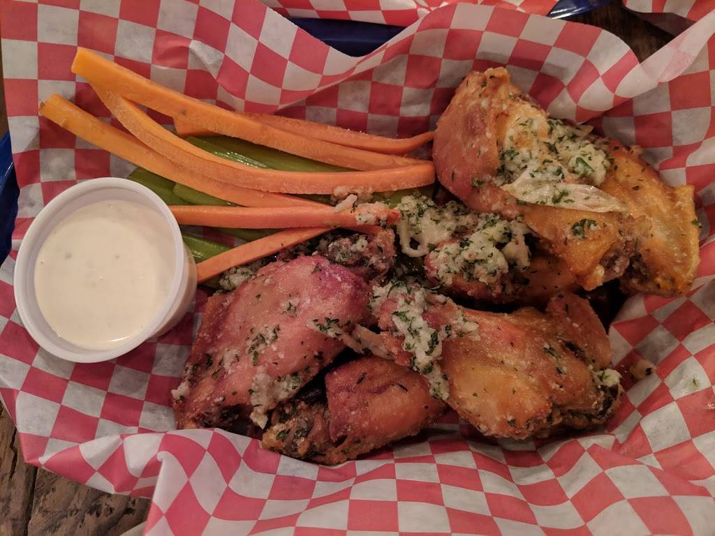 Blue Side Tavern | restaurant | 6 S Bentz St, Frederick, MD 21701, USA | 3016630200 OR +1 301-663-0200