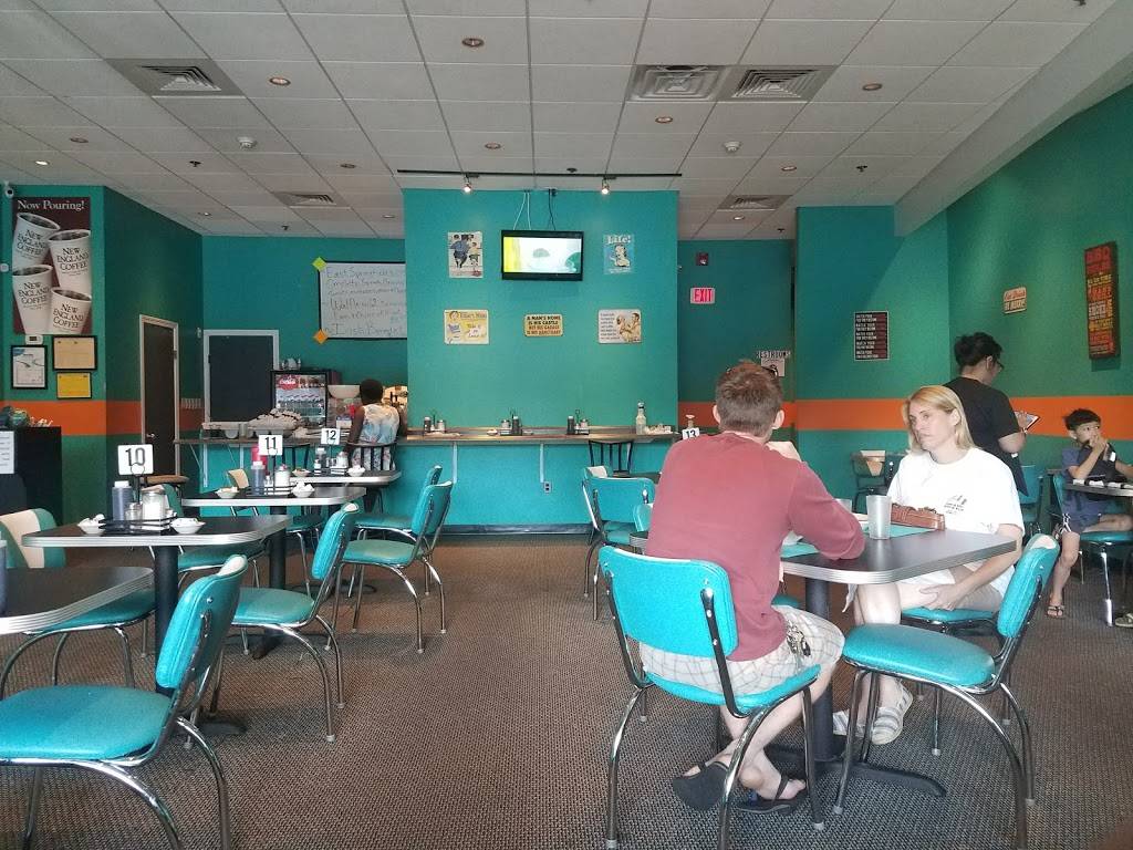 33 All American Diner | restaurant | 33 Pond St, Ashland, MA 01721, USA | 5088617479 OR +1 508-861-7479