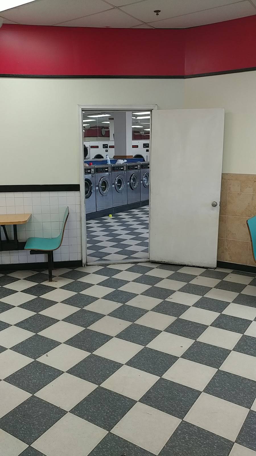 Dannys | restaurant | United States, Maryland, Lanham, Greenbelt Rd, K邮政编码: 20706 | 3015521860 OR +1 301-552-1860