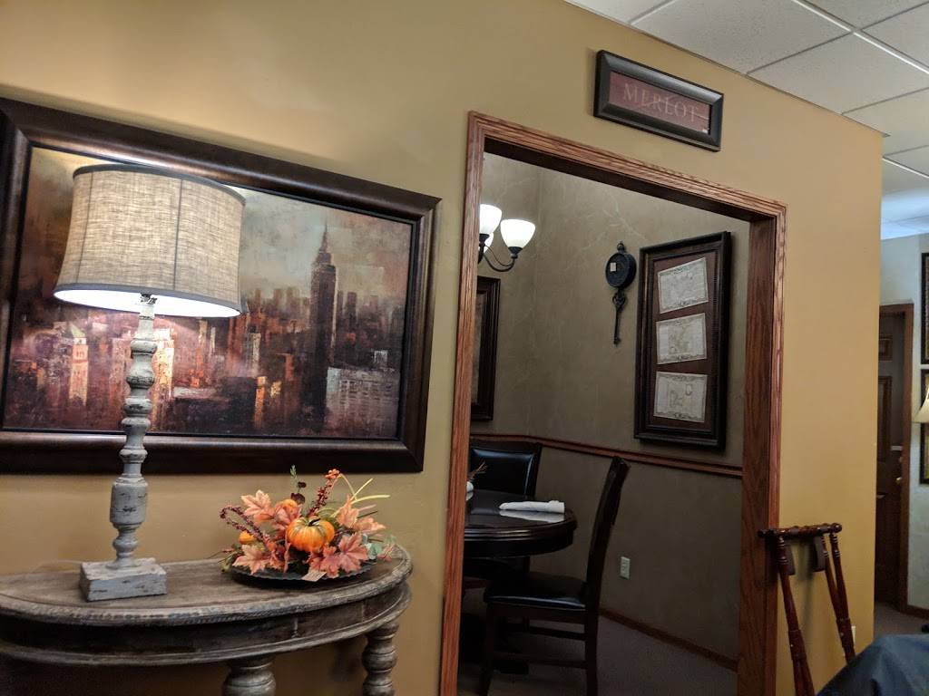 Grapevine Café | restaurant | 2058 Allouez Ave, Green Bay, WI 54311, USA | 9204692730 OR +1 920-469-2730