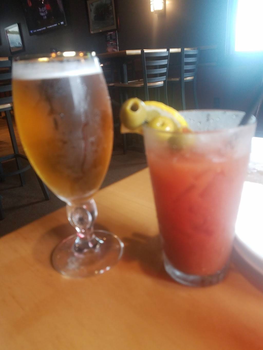 The Crossroads | restaurant | 101 W Plum St, Edinboro, PA 16412, USA | 8142734242 OR +1 814-273-4242