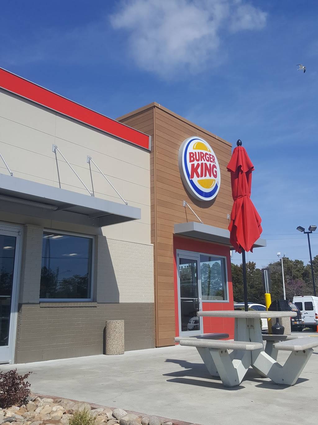 Burger King | restaurant | 1507 Live Oak St, Beaufort, NC 28516, USA | 2527286556 OR +1 252-728-6556