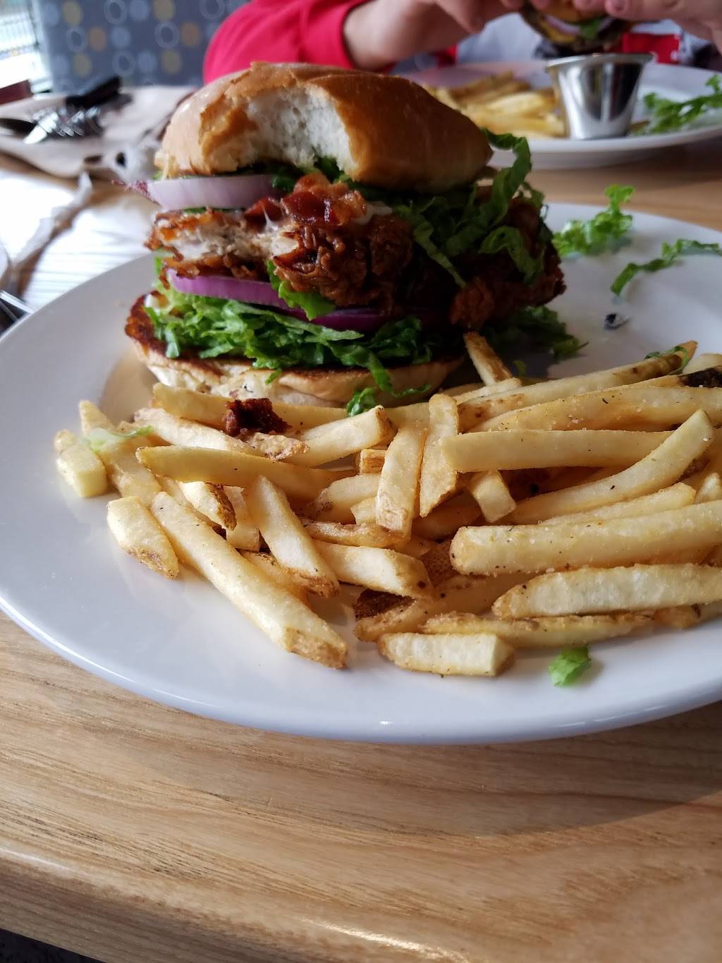 Aubreys | restaurant | 430 Pinnacle Pkwy, Bristol, TN 37620, USA | 4235731062 OR +1 423-573-1062