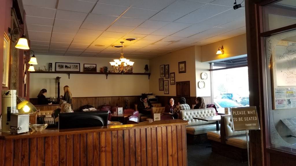 Libertys Restaurant & Lounge | restaurant | 303 W 3rd St, Red Wing, MN 55066, USA | 6513888877 OR +1 651-388-8877