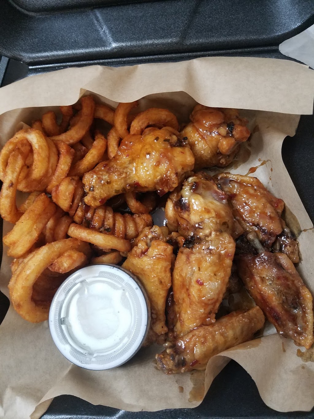 Its Just Wings | restaurant | 2185 Eastridge Loop, San Jose, CA 95122, USA | 4697887973 OR +1 469-788-7973