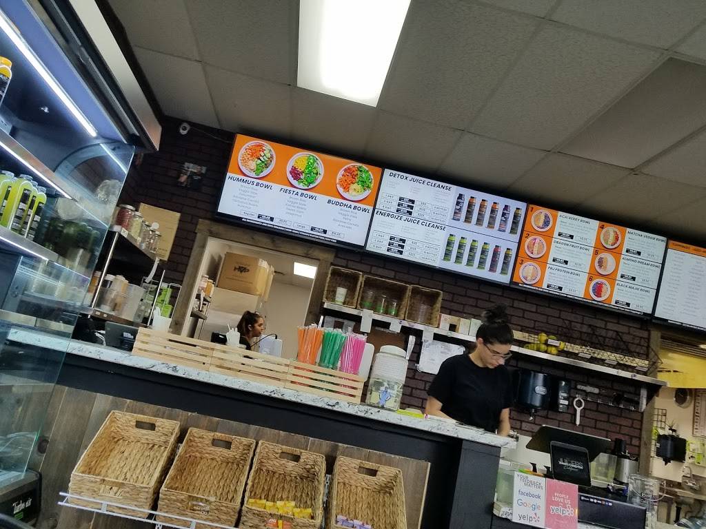 Juicers Coldpress | restaurant | 1414 S Mooney Blvd, Visalia, CA 93277, USA | 5597542640 OR +1 559-754-2640