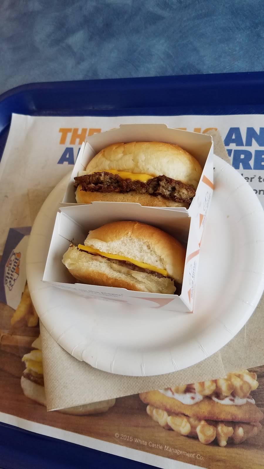 White Castle | restaurant | 120 S Bolingbrook Dr, Bolingbrook, IL 60440, USA | 6307393336 OR +1 630-739-3336