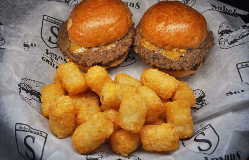 Sobelmans on St. Paul | restaurant | 1900 W St Paul Ave, Milwaukee, WI 53233, USA | 4149311919 OR +1 414-931-1919