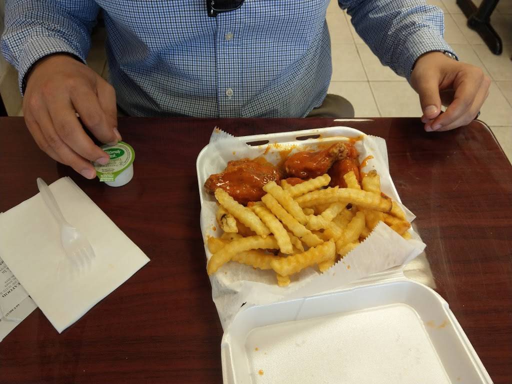 Wings and seafood | restaurant | 2812 Spring Ave SW suite B, Decatur, AL 35603, USA | 2566864353 OR +1 256-686-4353