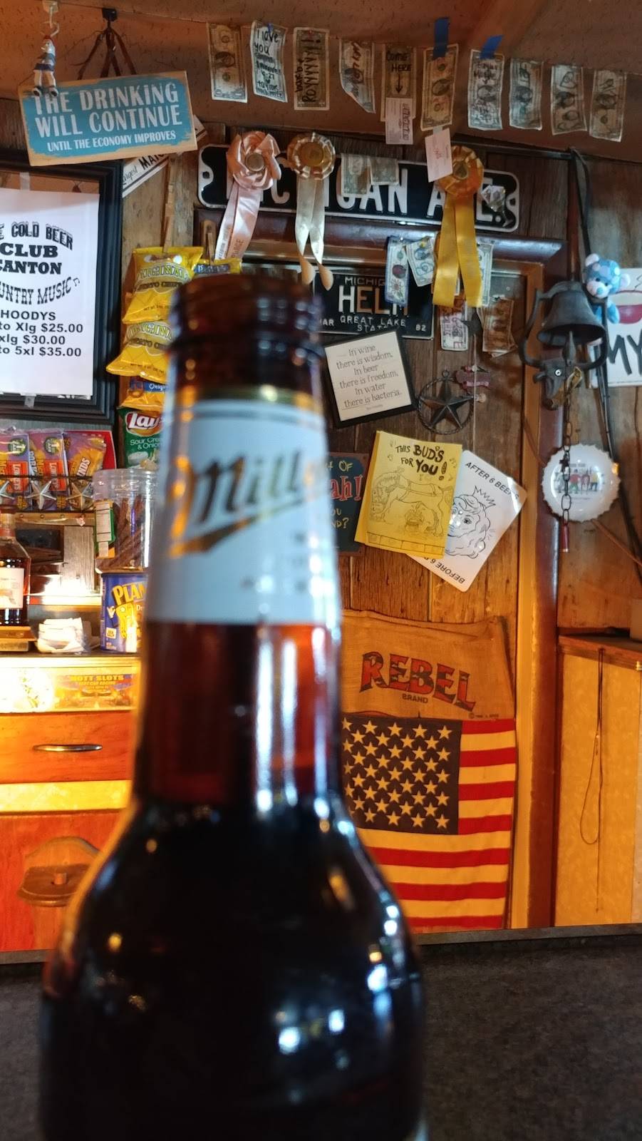 Club Canton Inc | restaurant | 39651 Michigan Ave, Canton, MI 48188, USA | 7347220722 OR +1 734-722-0722