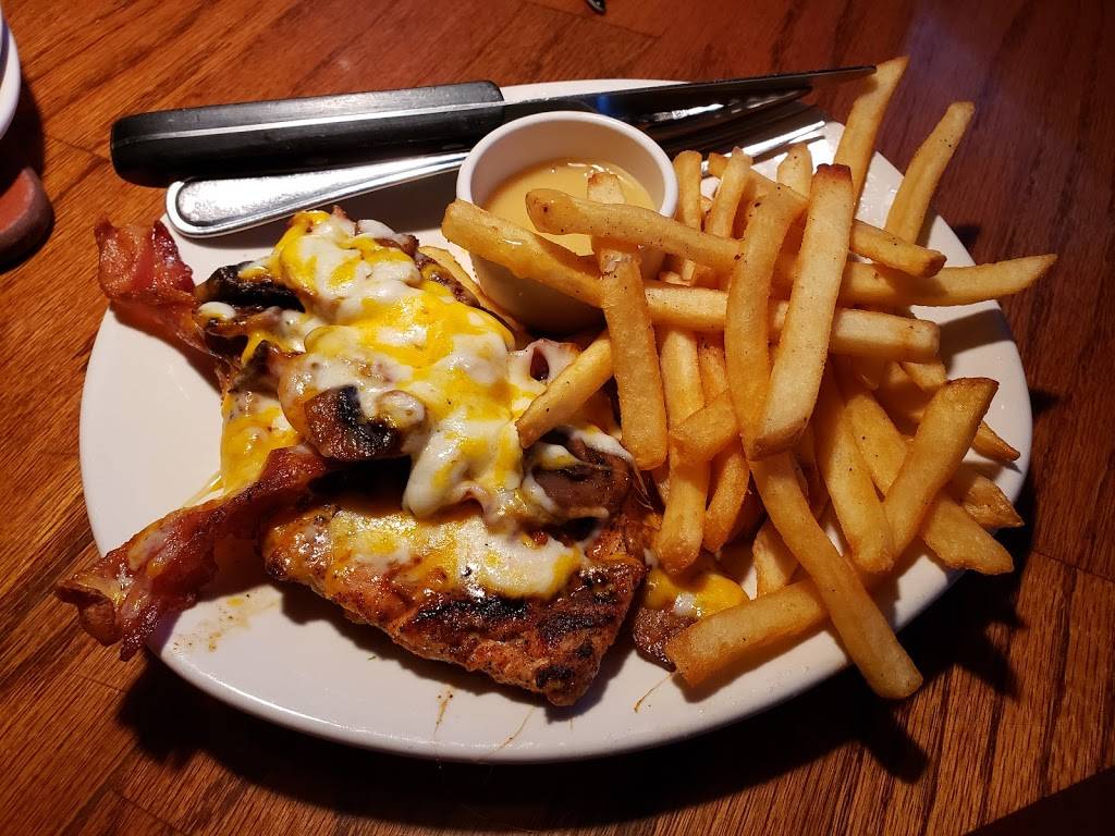 Outback Steakhouse | restaurant | 521 Davis St, Vacaville, CA 95688, USA | 7074529200 OR +1 707-452-9200