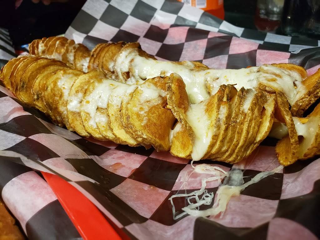 Champs Pizza | restaurant | 45630 Falke Plaza #190, Sterling, VA 20166, USA | 7034291110 OR +1 703-429-1110