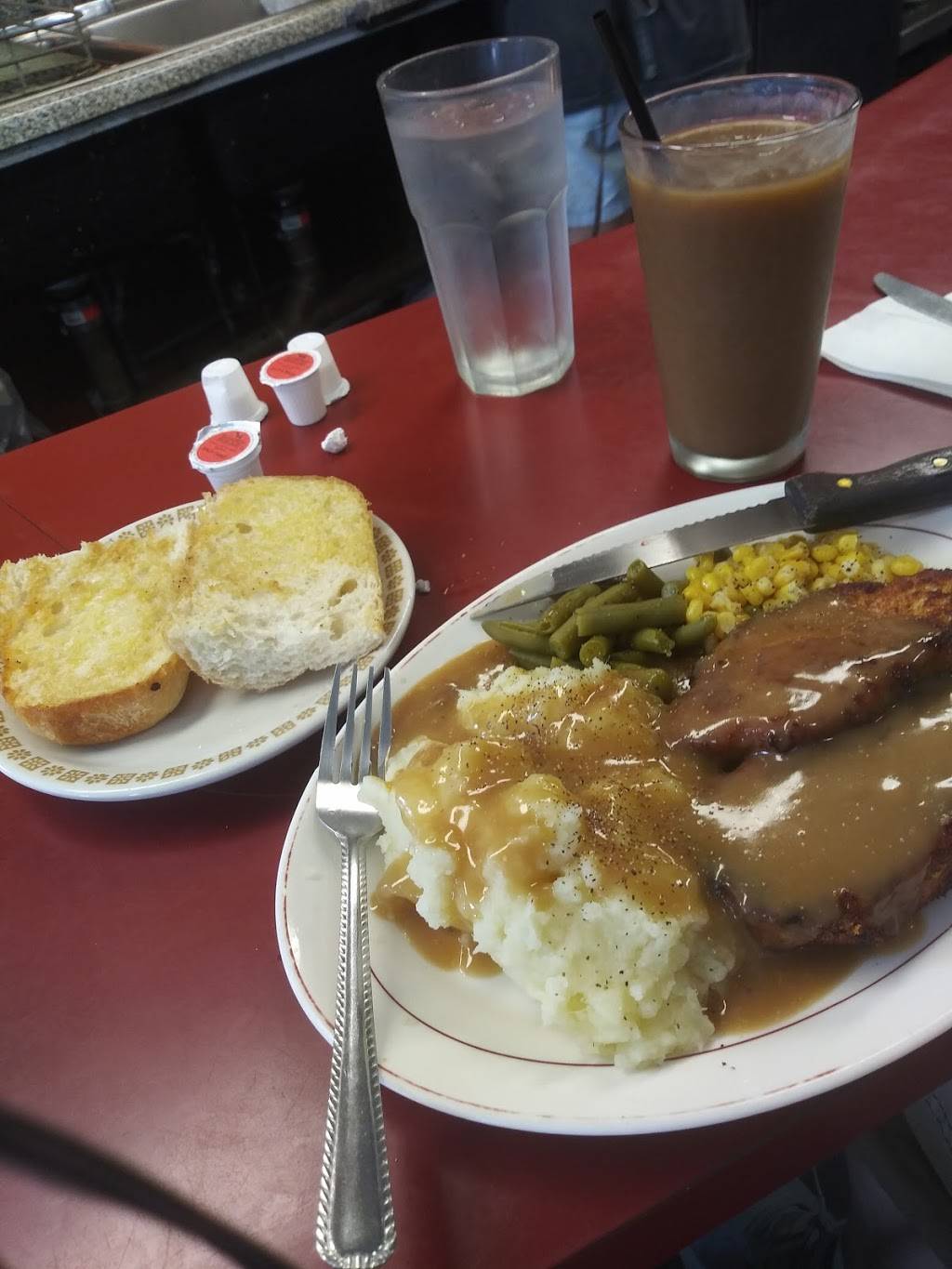 Annies Clark Brunch | restaurant | 934 Main St b, Worcester, MA 01610, USA | 5087561550 OR +1 508-756-1550