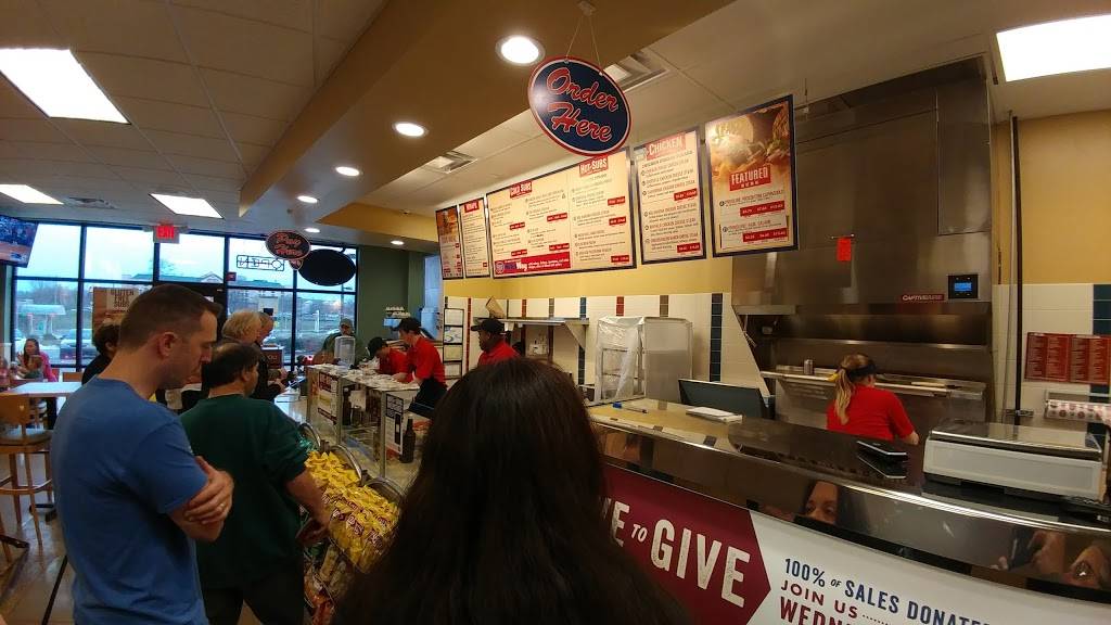 Jersey Mikes Subs | restaurant | 1570 Egypt Rd, Phoenixville, PA 19460, USA | 6103000695 OR +1 610-300-0695