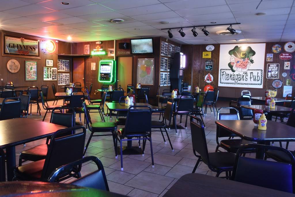 Flanagans Pub | restaurant | 101 E Stewart St, Dayton, OH 45409, USA | 9372285776 OR +1 937-228-5776