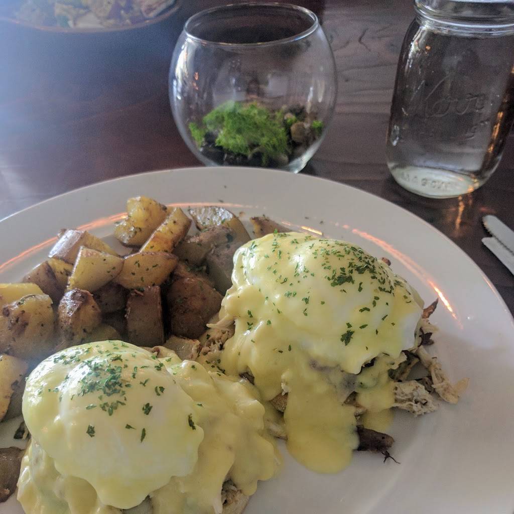 Chefs Corner | restaurant | 3156 Campus Dr, San Mateo, CA 94403, USA | 6505259060 OR +1 650-525-9060