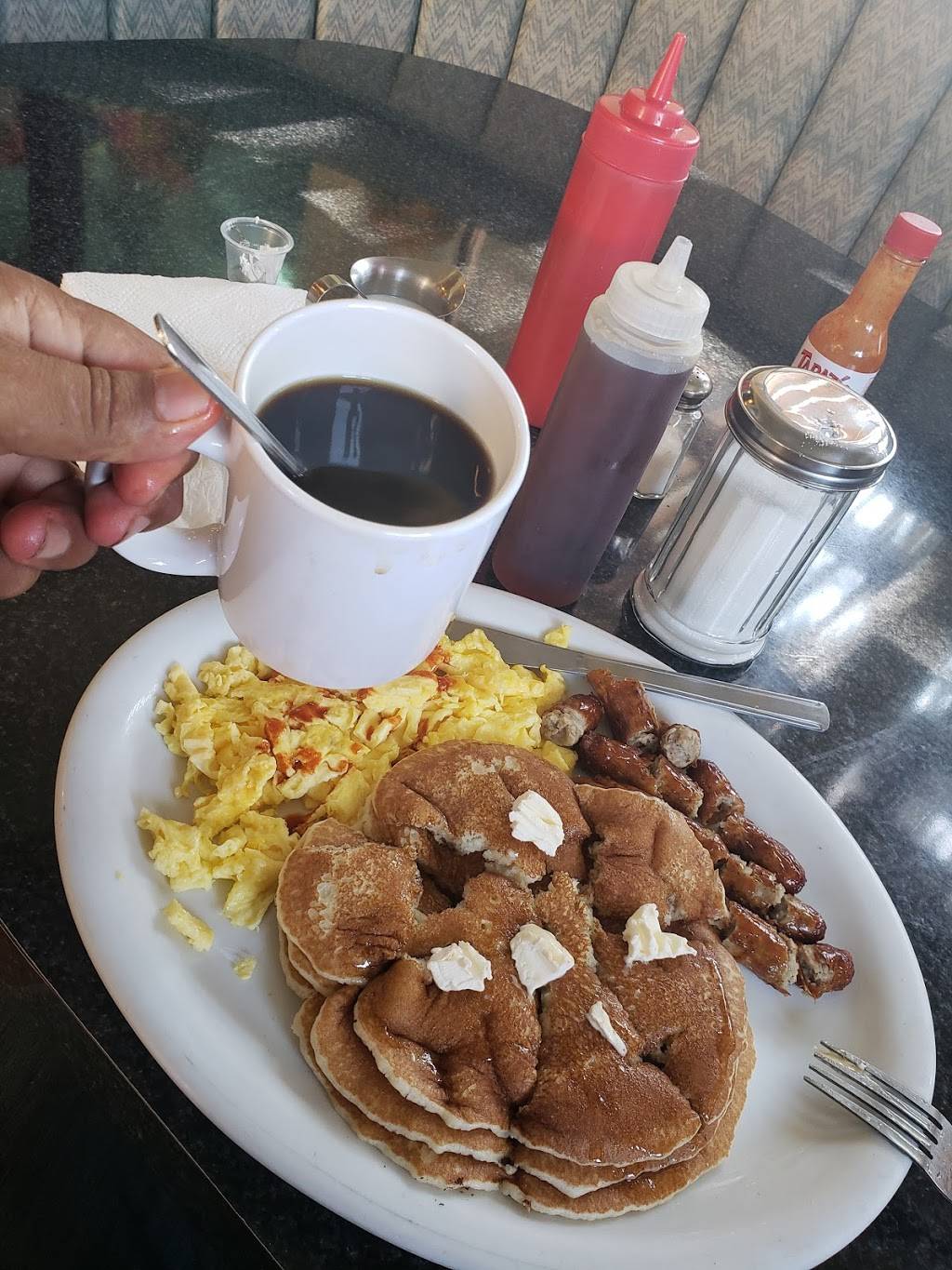 The Joint House of Burger | restaurant | 930 S Main St, Santa Ana, CA 92701, USA | 7145477632 OR +1 714-547-7632