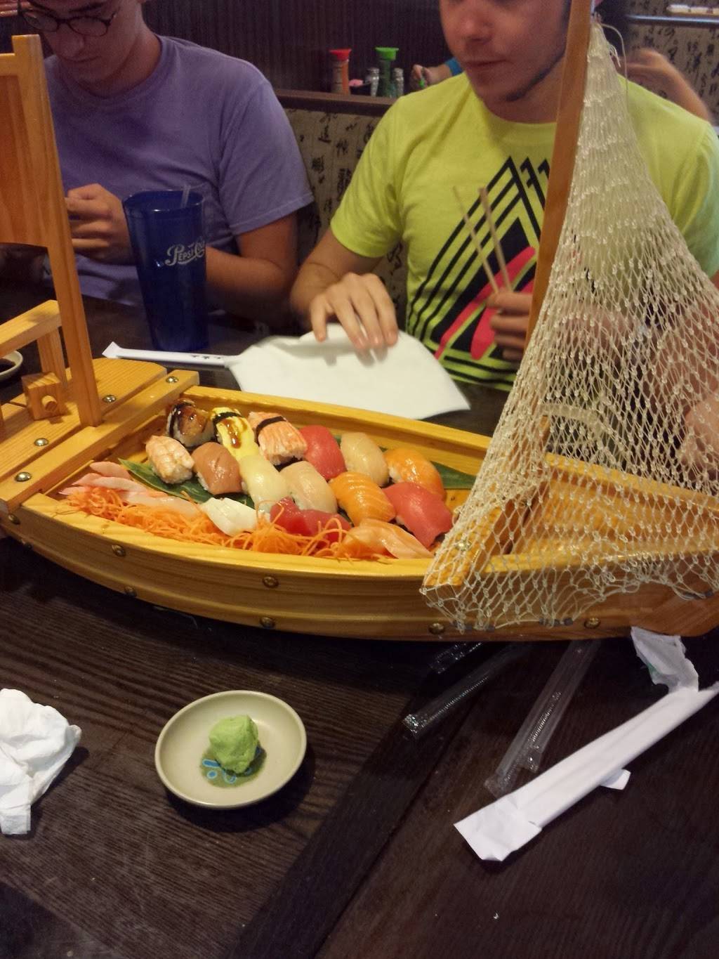 Fuji Hibachi & Sushi | restaurant | 2608 Main St # B, Conway, SC 29526, USA | 8434881358 OR +1 843-488-1358