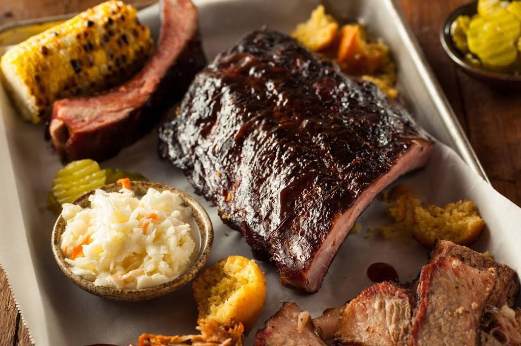 Frontier BBQ and Smokehouse | restaurant | 6519 Stanley Ave, Niagara Falls, ON L2G 7L2, Canada | 2892966367 OR +1 289-296-6367
