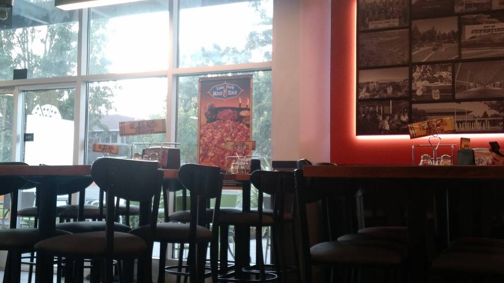 Round Table Pizza Wings Brew | meal delivery | 20080 Stevens Creek Blvd #106, Cupertino, CA 95014, USA | 4082525000 OR +1 408-252-5000