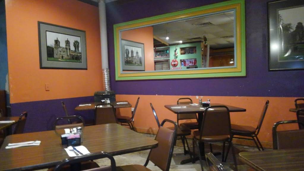 Mexicali Restaurant | restaurant | 11277 Northwest Hwy, Dallas, TX 75238, USA | 2143419405 OR +1 214-341-9405