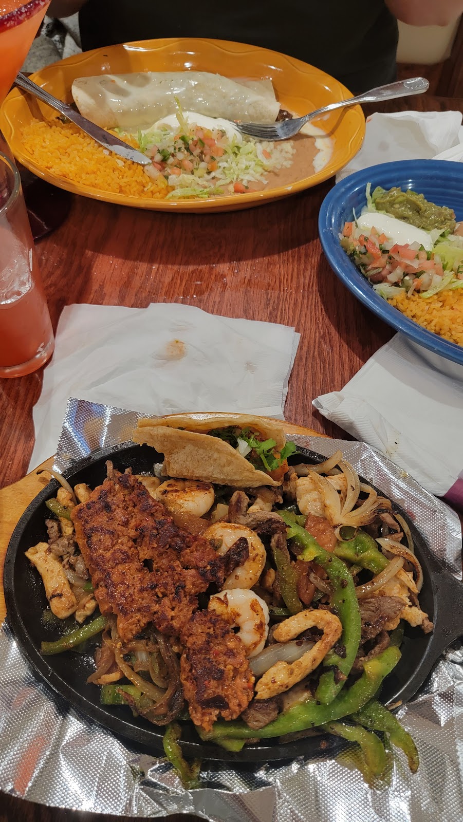 los Amigos Mexican American & Bar | restaurant | 2909 S Reed Rd, Kokomo, IN 46902, USA | 7655535900 OR +1 765-553-5900