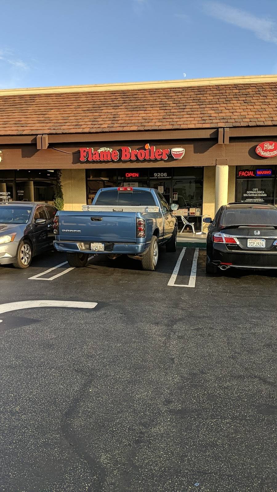 The Flame Broiler | restaurant | 9206 Lakewood Blvd, Downey, CA 90240, USA | 5628628282 OR +1 562-862-8282