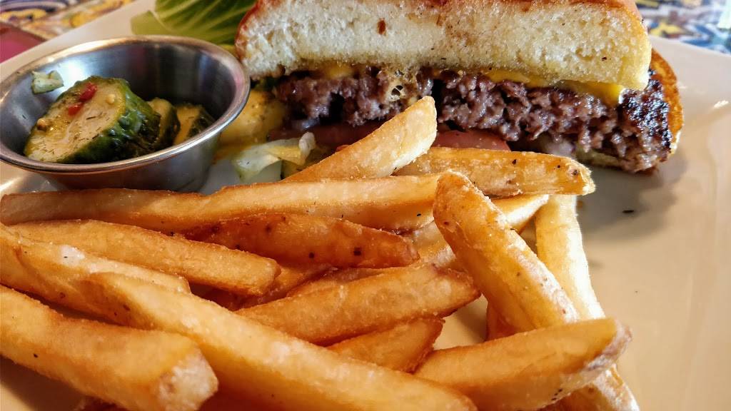 Chilis Grill & Bar | restaurant | 2651 2nd St, Coralville, IA 52241, USA | 3193511488 OR +1 319-351-1488