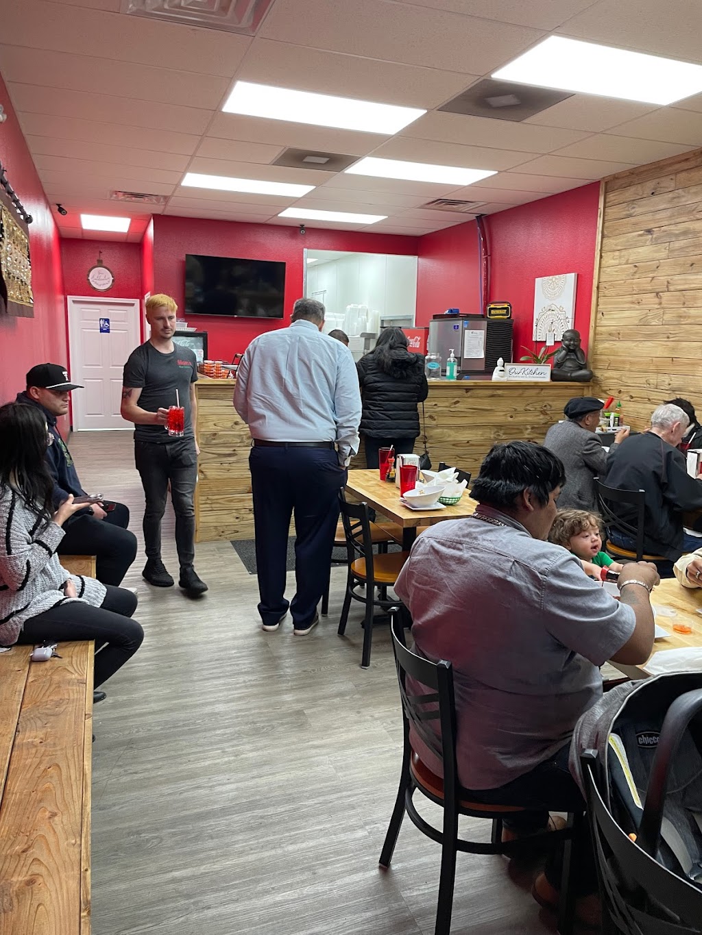 Mam’s Thai Cuisine | restaurant | 6309 66th St #950, Lubbock, TX 79424, USA | 8067013352 OR +1 806-701-3352