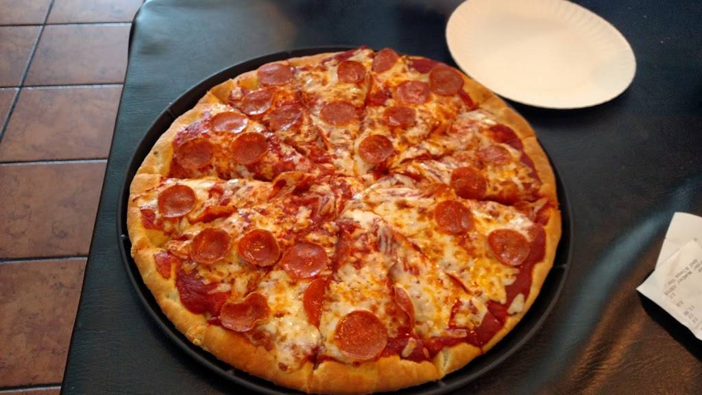 Wings R Us | restaurant | 10651 N Loop Dr B, El Paso, TX 79927, USA | 9158601175 OR +1 915-860-1175