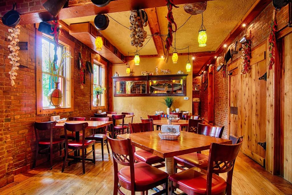 Chavas Mexican Restaurant | restaurant | 3921, 925 Geyer Ave, St. Louis, MO 63104, USA | 3142415503 OR +1 314-241-5503