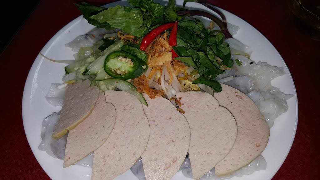 Cafe & pho Hoang | restaurant | 1140 Elizabeth Ave, Lancaster, PA 17601, USA | 7172995020 OR +1 717-299-5020