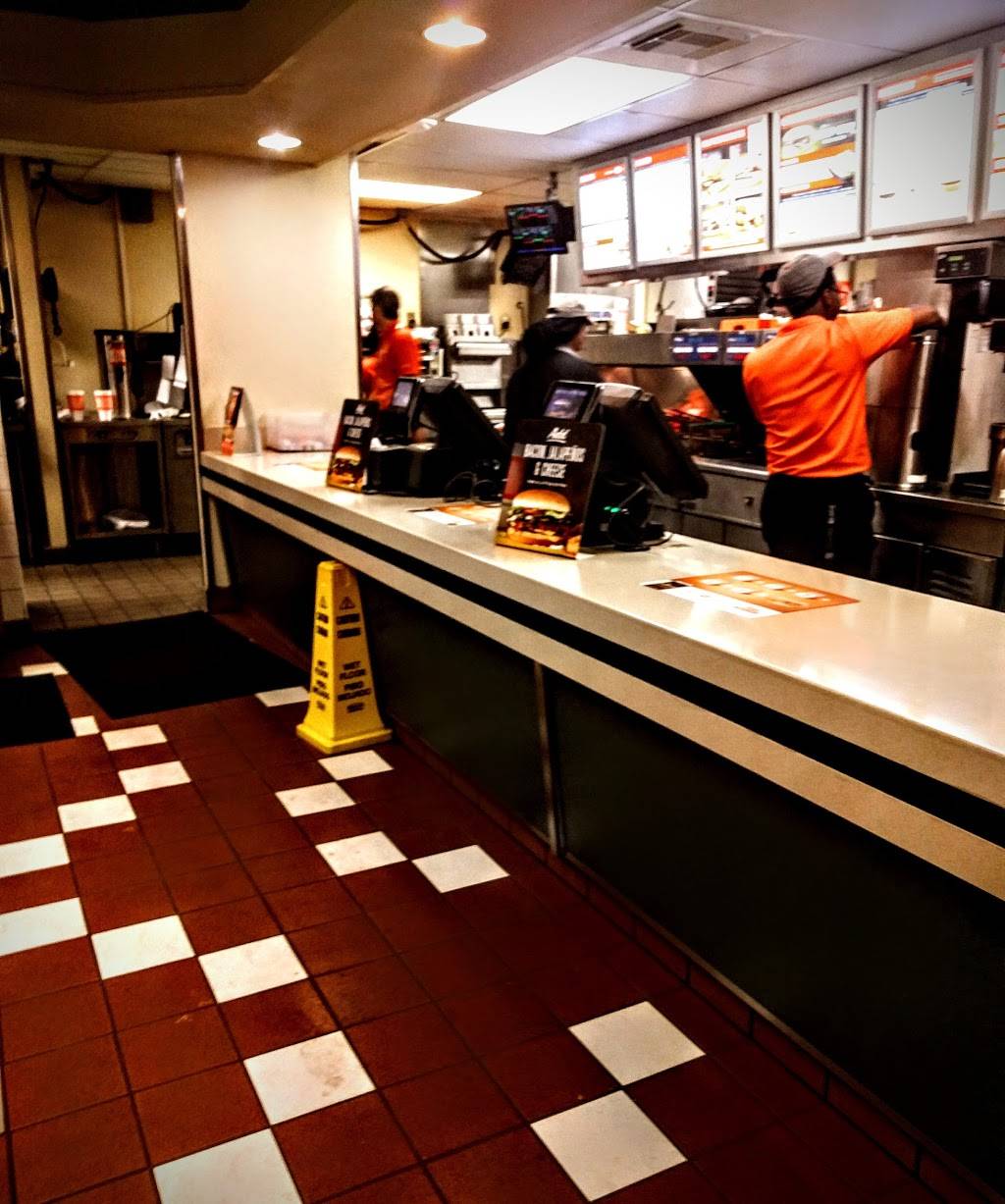 Whataburger | restaurant | 1425 Eastchase Pkwy, Fort Worth, TX 76120, USA | 8174608518 OR +1 817-460-8518