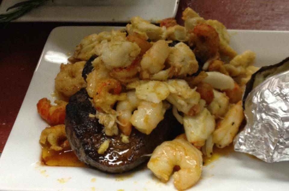 Oxford Grillehouse | restaurant | 114 Courthouse Square suite a, Oxford, MS 38655, USA | 6627018285 OR +1 662-701-8285