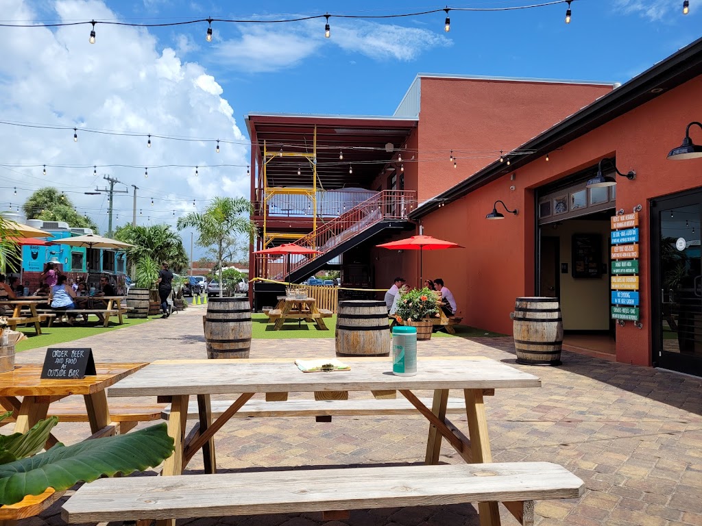 Intracoastal Brewing Company | restaurant | 652 W Eau Gallie Blvd, Melbourne, FL 32935, USA | 3218727395 OR +1 321-872-7395