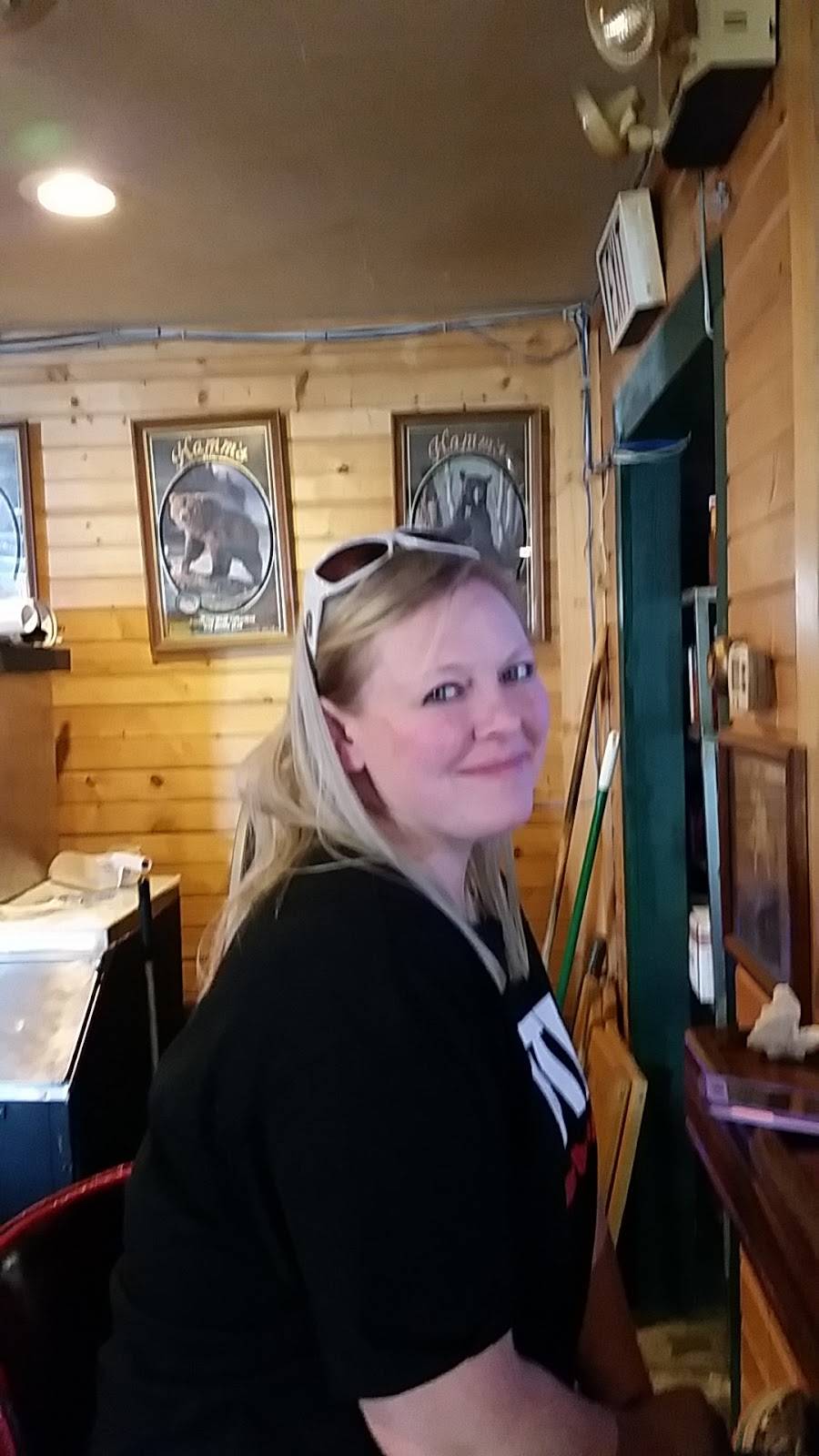 Village Inn | restaurant | 103 S Broadway, La Salle, MN 56056, USA | 5073754213 OR +1 507-375-4213