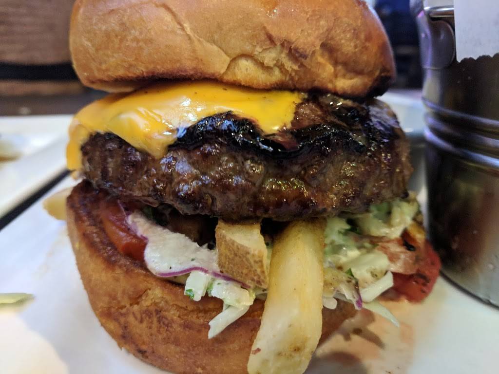 Cold Beers & Cheeseburgers | restaurant | 18529 N Scottsdale Rd, Scottsdale, AZ 85255, USA | 4809127219 OR +1 480-912-7219