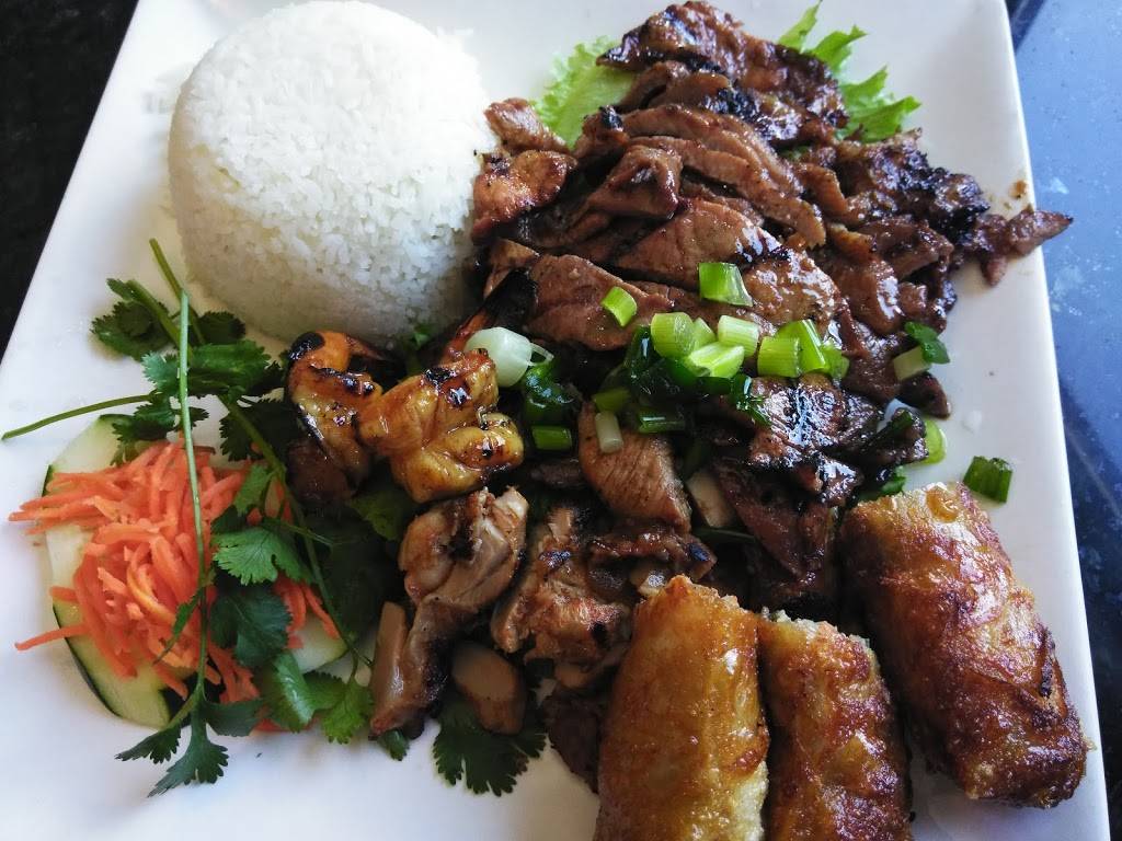 Pho 555 | restaurant | 1098 S Federal Blvd, Denver, CO 80219, USA | 3039361000 OR +1 303-936-1000